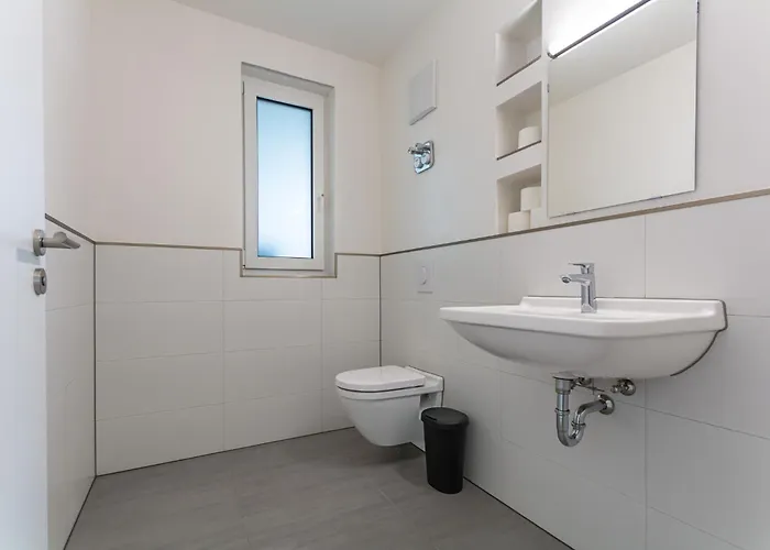 Apartment T&k - - 7 Comfortable - 20 Min To Fair Messe Cologne Bergisch Gladbach